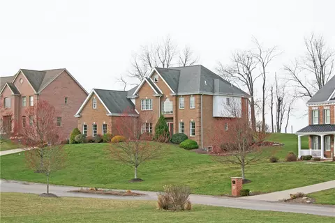 411 Longleaf Dr, Venetia, PA 15367