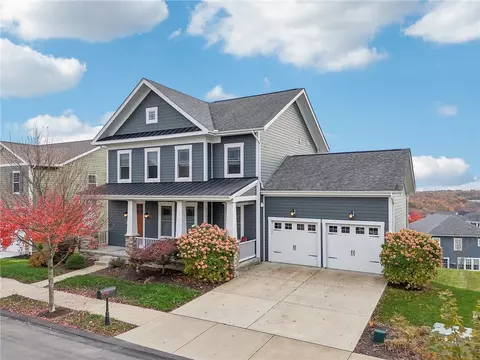 1282 Newbury Highland, Bridgeville, PA 15017