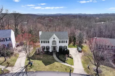 608 Golden Ridge Ct, Cranberry Township, PA 16066