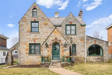186 W Marigold St, Homestead, PA 15120