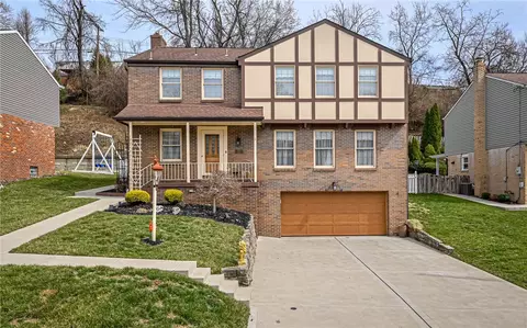 71 Stancey Rd, Pittsburgh, PA 15220