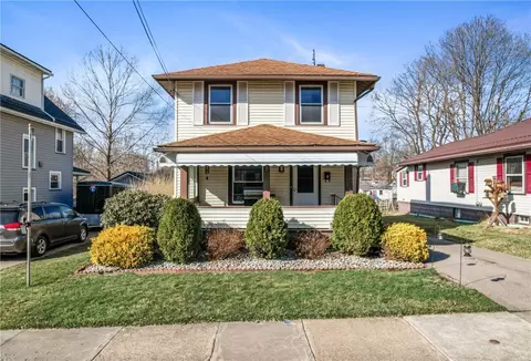 6 E Ridge Ave, Greenville, PA 16125