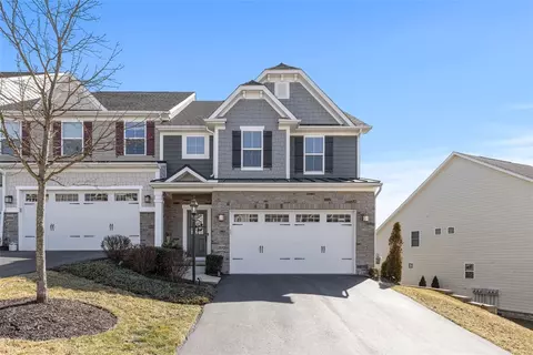 2512 Adele Ct, Sewickley, PA 15143