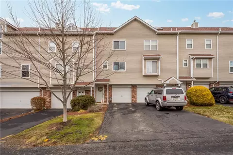 120 Old Vlg, Bethel Park, PA 15102