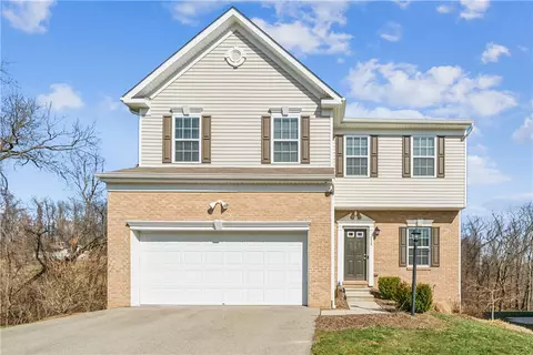 238 Chinkapin Dr, Natrona Heights, PA 15065