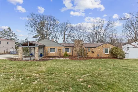 85 Lambeth Dr, Pittsburgh, PA 15241