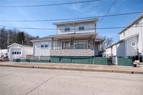 203 S Penn St, Penn, PA 15675