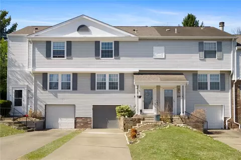 2502 Hawthorne Dr, Oakdale, PA 15071