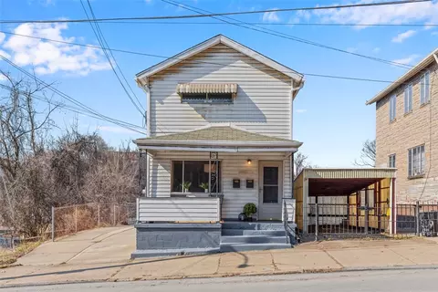 537 6th St, Braddock, PA 15104