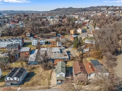 View/Area - 537 6th St, Braddock, PA 15104 photo 2 of 7