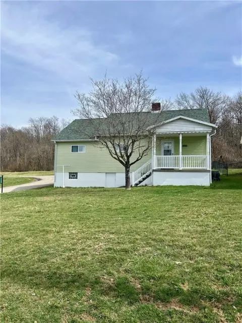 9 Uniontown St, Martin, PA 15460