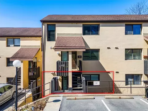 2034 Swallow Hill Rd #112, Pittsburgh, PA 15220