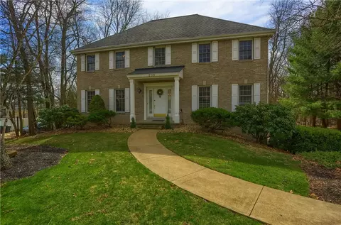 209 Crescent Ct, Cranberry Township, PA 16066