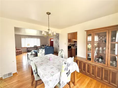 2120 Pococen Dr, Coraopolis, PA 15108 photo 8