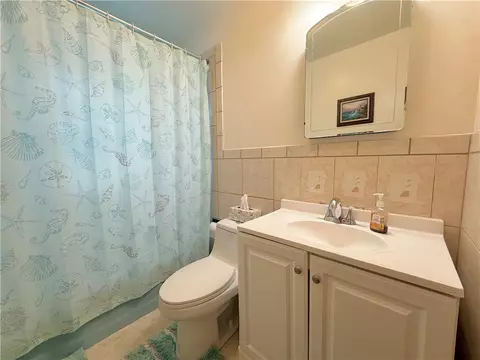 2120 Pococen Dr, Coraopolis, PA 15108 photo 17