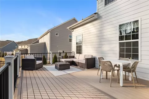 Exterior - 314 Crest Ln, Mars, PA 16046 photo 6 of 8