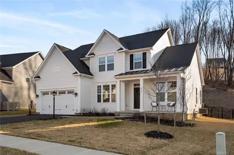 Exterior - 314 Crest Ln, Mars, PA 16046 photo 3 of 8