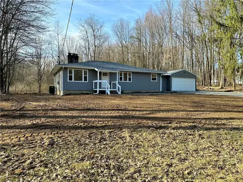 6060 Wise Rd, Hermitage, PA 16148