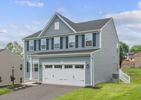 Exterior - 130 Arnoni Dr, Clairton, PA 15025 photo 2 of 7