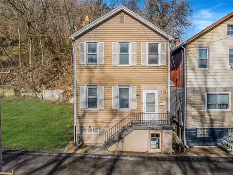 28 Coles Rw, Mckees Rocks, PA 15136