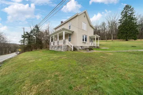 1189 Claridge Elliott Rd, Jeannette, PA 15644