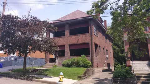 4004 Grizella St, Pittsburgh, PA 15214