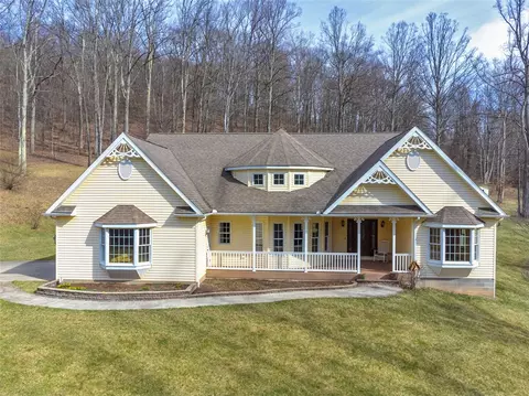 5242 Saddle Pack Trl, Murrysville, PA 15668