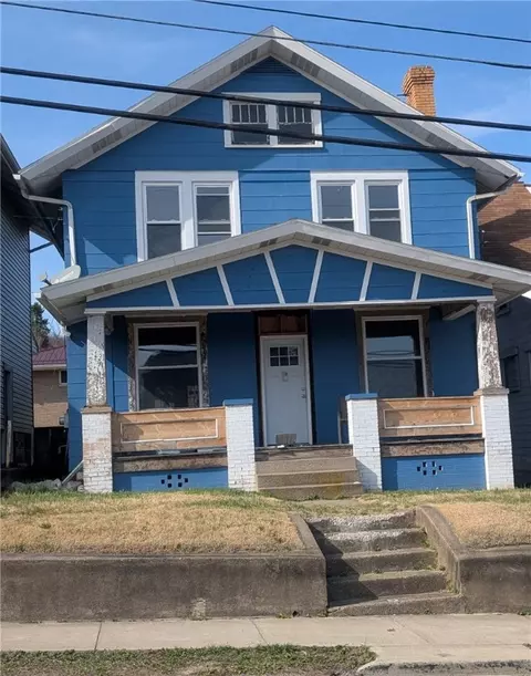 719 Fourth St, North Charleroi, PA 15022