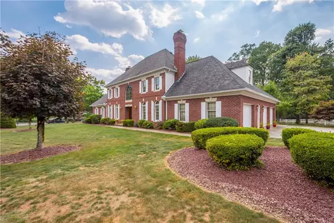 163 Lakewood Rd, Greensburg, PA 15601