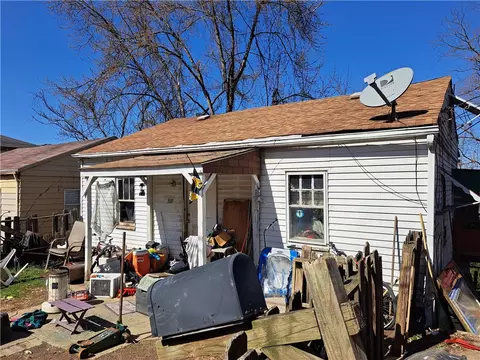 3011 Freeland St, Mckeesport, PA 15132