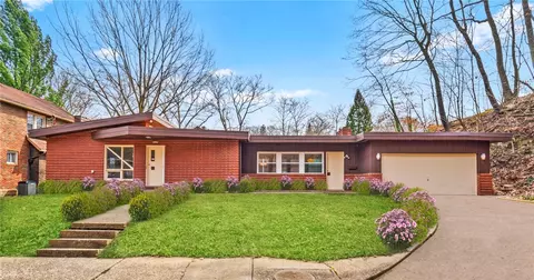 425 Willow Pl, Pittsburgh, PA 15218