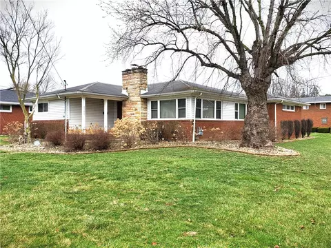 1301 Sampson St, Conway, PA 15027