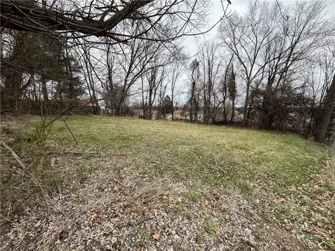 239 Grant St, Irwin, PA 15642