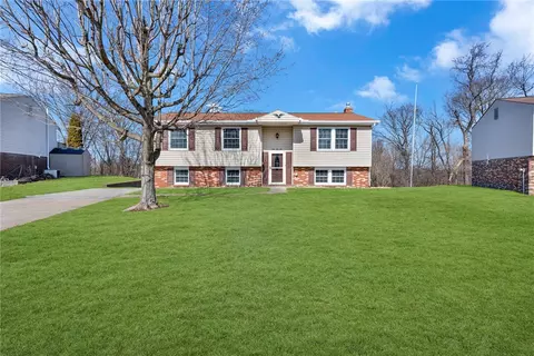 152 Firwood Dr, Bridgeville, PA 15017