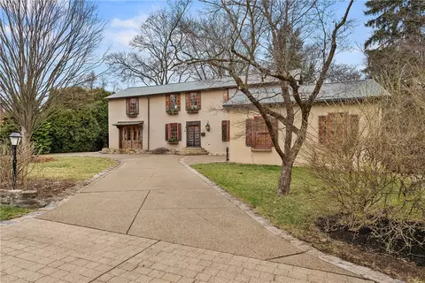 44 Linden Pl, Sewickley, PA 15143