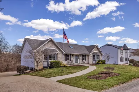 445 Lynn Ann Dr, New Kensington, PA 15068