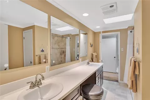 Bath - 5044 Sequoia Ct, Export, PA 15632 photo 2 of 2