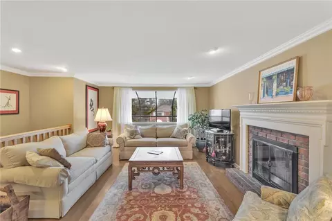 Living - 5044 Sequoia Ct, Export, PA 15632 photo 3 of 6