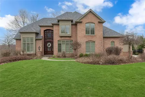 122 Post Oak Dr, Beaver Falls, PA 15010