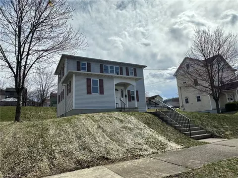 407 Wood St, Johnstown, PA 15902