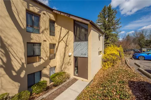 2034 Swallow Hill Rd #430, Pittsburgh, PA 15220
