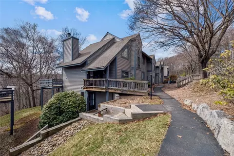 3807 Swiss Mountain Dr, Champion, PA 15622
