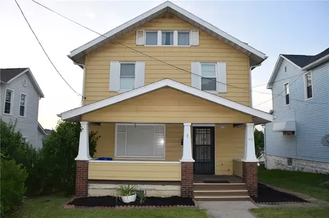 34 W Chartes St, New Castle, PA 16102