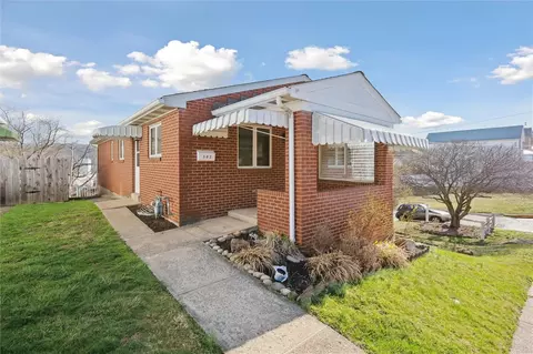 502 Sycamore St, Vandergrift, PA 15690