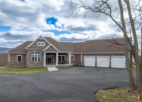17 N High St, Uniontown, PA 15401