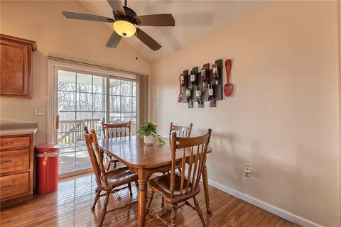 56 Fourth St, Irwin, PA 15642 photo 13