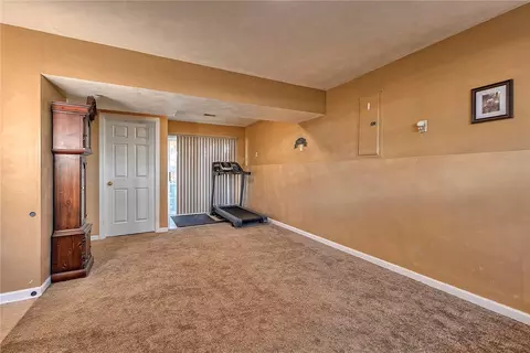 56 Fourth St, Irwin, PA 15642 photo 22