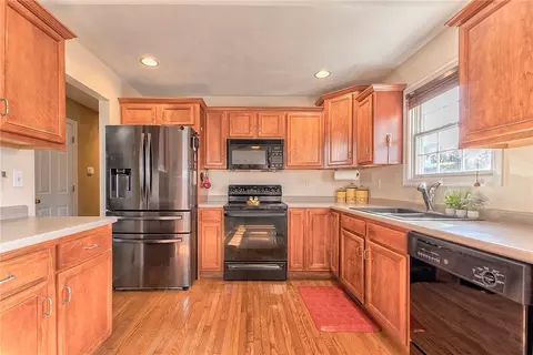 56 Fourth St, Irwin, PA 15642 photo 11