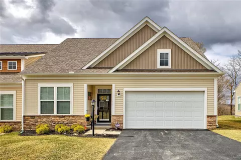 3060 Audrey Dr, Greensburg, PA 15601