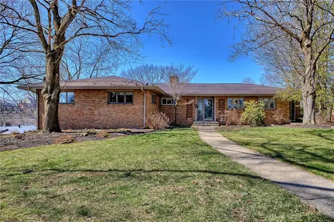 620 Oakhill Ln, Greensburg, PA 15601